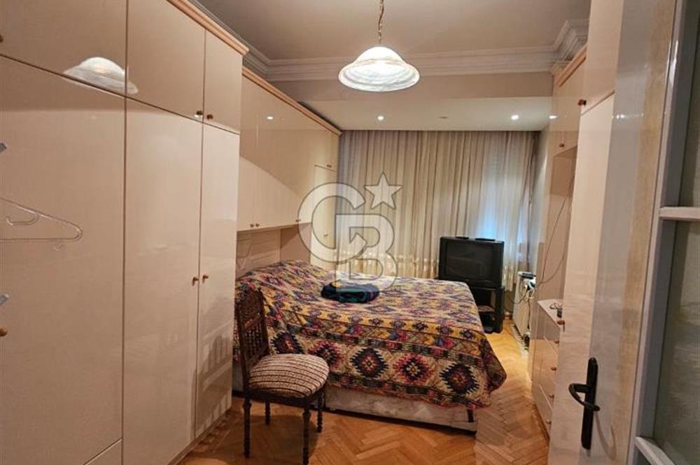 Oramiral Kemal Kayacan sokakta geniş ferah 3+1 