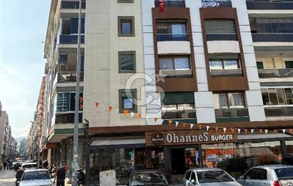 Gaziemir de Merkezi Konumda Satılık Çift Cepheli Geniş 3+1 Daire