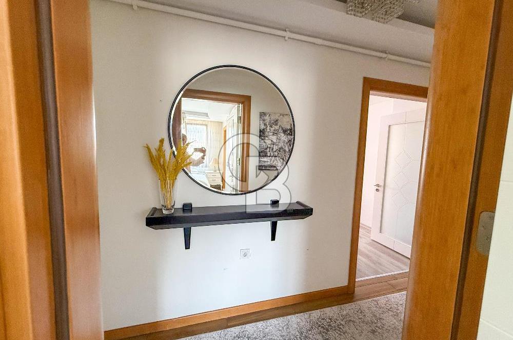 Gaziemir de Merkezi Konumda Satılık Çift Cepheli Geniş 3+1 Daire