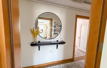 Gaziemir de Merkezi Konumda Satılık Çift Cepheli Geniş 3+1 Daire