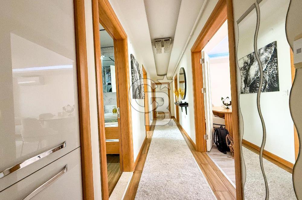 Gaziemir de Merkezi Konumda Satılık Çift Cepheli Geniş 3+1 Daire