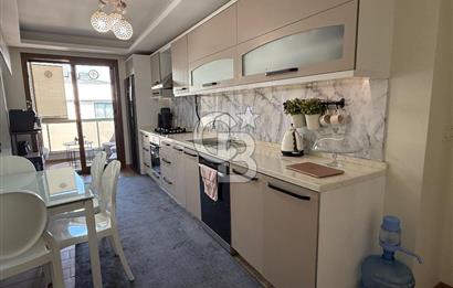 Gaziemir de Merkezi Konumda Satılık Çift Cepheli Geniş 3+1 Daire