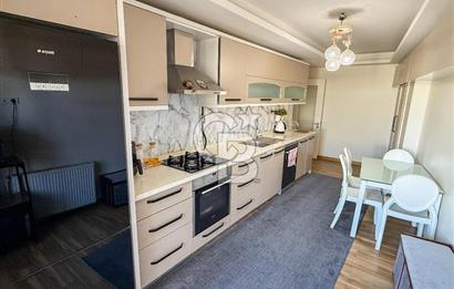 Gaziemir de Merkezi Konumda Satılık Çift Cepheli Geniş 3+1 Daire