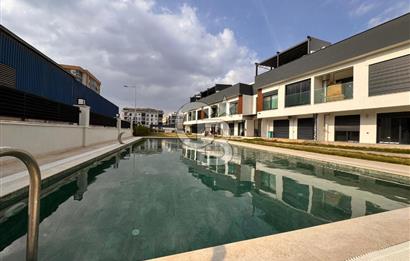 Doğanlar Mah.Site İçinde Havuz Cephe Kiralık 1+1 Daire