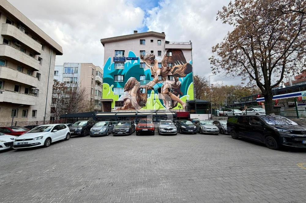 JOHN F. KENNEDY CAD. ÜZERİ SATILIK 1+1 OFİS & BÜRO