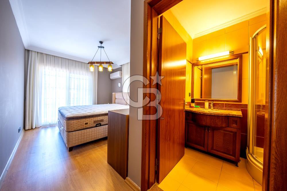 MENDERES ÖZDERE 'DE SATILIK 6+1 TRİPLEKS VİLLA