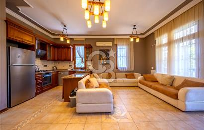 MENDERES ÖZDERE 'DE SATILIK 6+1 TRİPLEKS VİLLA