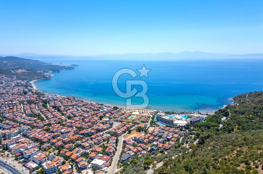 MENDERES ÖZDERE 'DE SATILIK 6+1 TRİPLEKS VİLLA