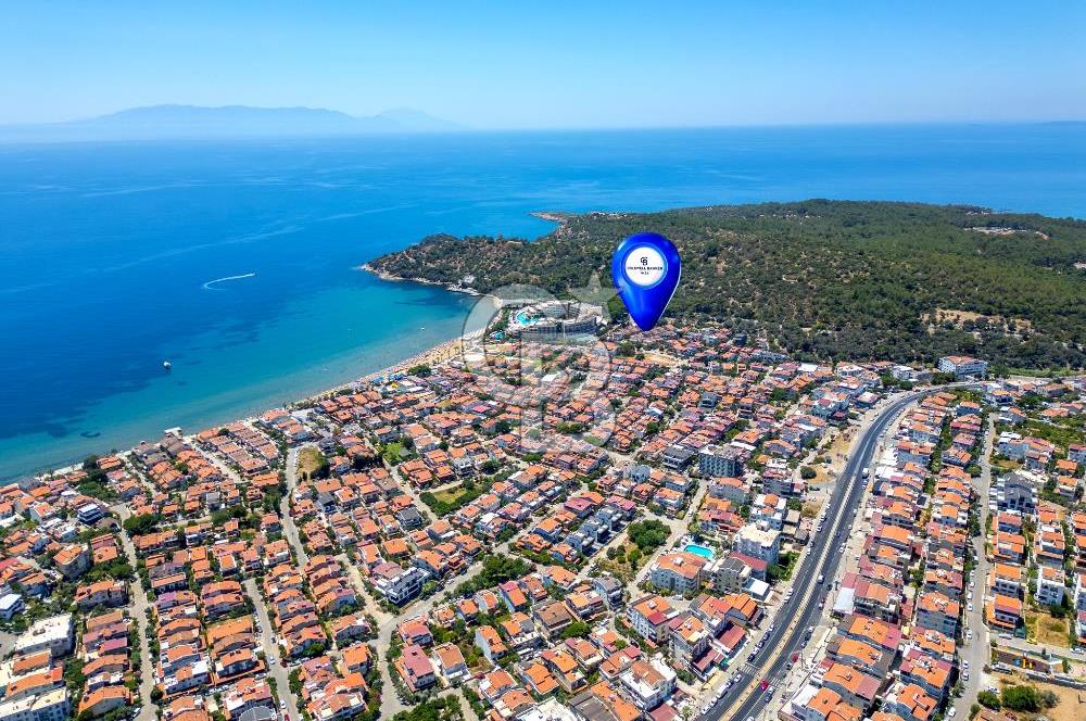 MENDERES ÖZDERE 'DE SATILIK 6+1 TRİPLEKS VİLLA