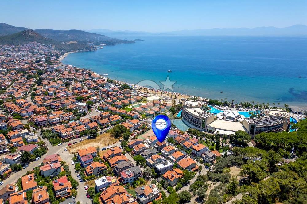 MENDERES ÖZDERE 'DE SATILIK 6+1 TRİPLEKS VİLLA