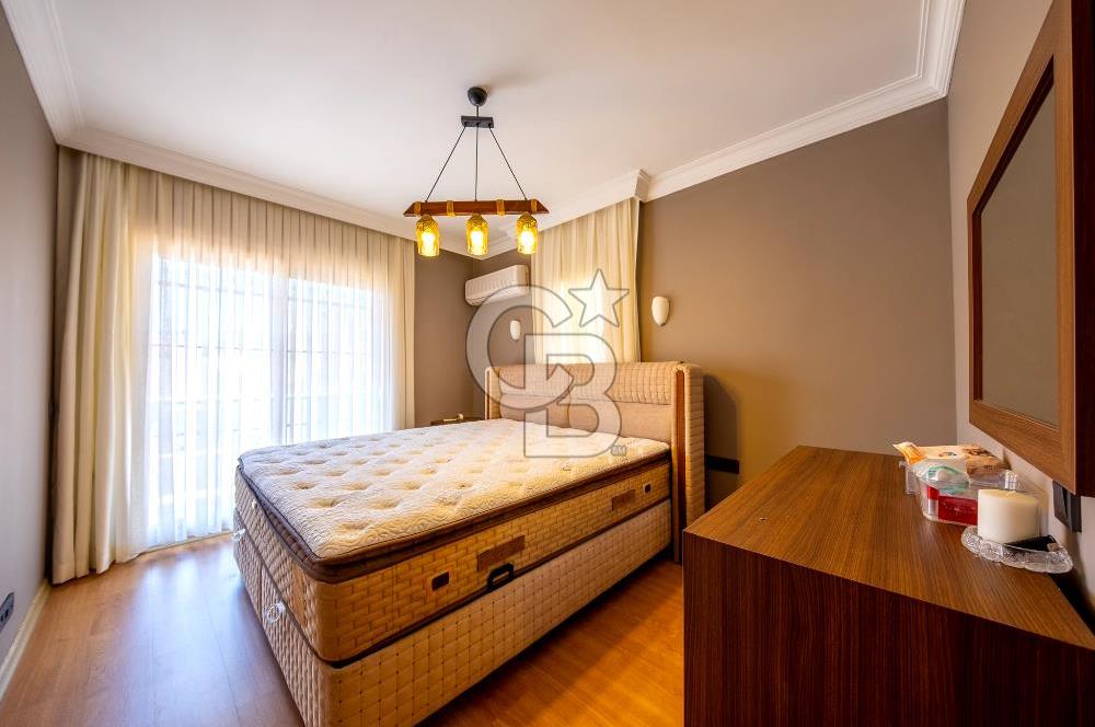 MENDERES ÖZDERE 'DE SATILIK 6+1 TRİPLEKS VİLLA