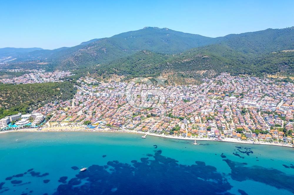 MENDERES ÖZDERE 'DE SATILIK 6+1 TRİPLEKS VİLLA