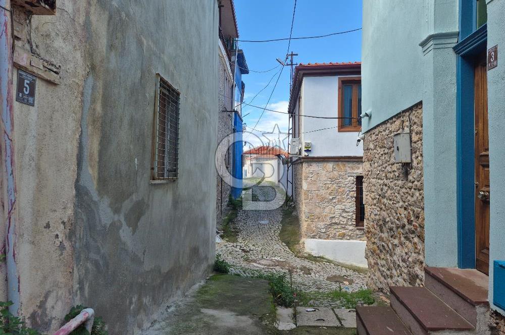 Ayvalık Merkez'e Yürüme mesafesi 1+1 Satılık Müstakil Ev