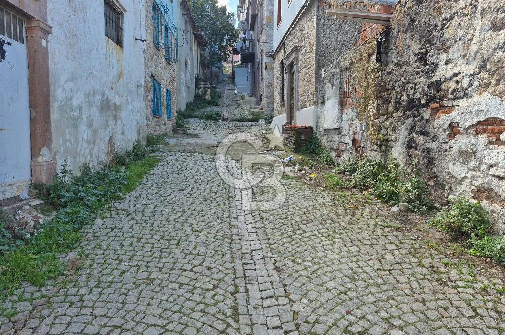 Ayvalık Merkez'e Yürüme mesafesi 1+1 Satılık Müstakil Ev