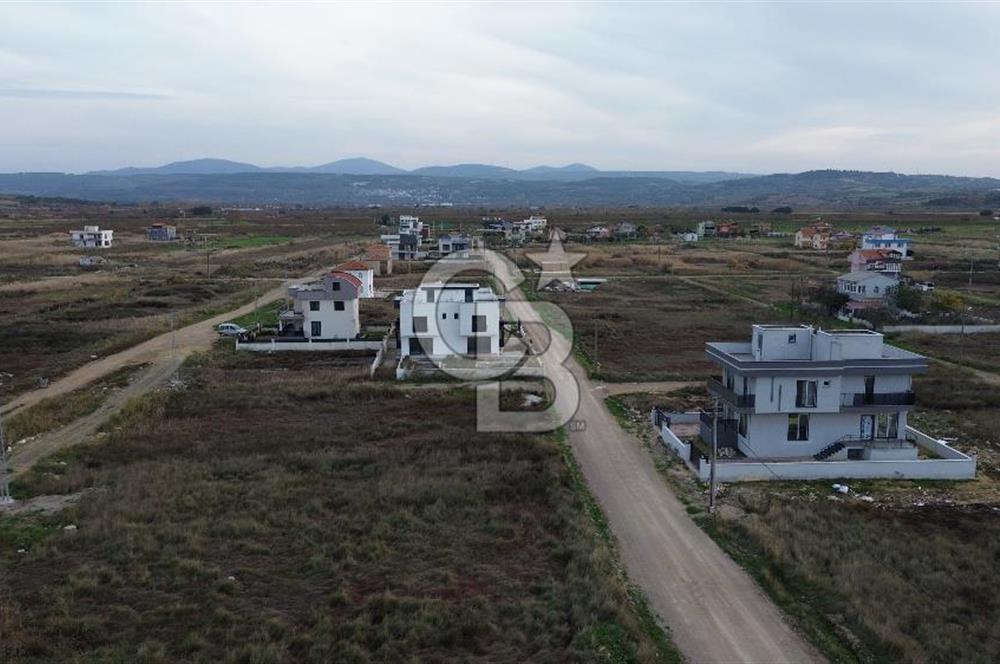 ÇANAKKALE LAPSEKİ UMURBEY ALTINDA DENİZE ÇOK YAKIN – EŞSİZ BOĞAZ VE DENİZ MANZARALI SATILIK ARAZİ