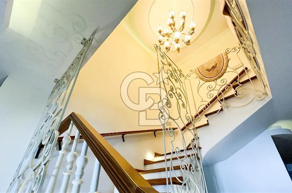 İhsaniye Tuna Caddesi Satılık 5+1 Dubleks Daire