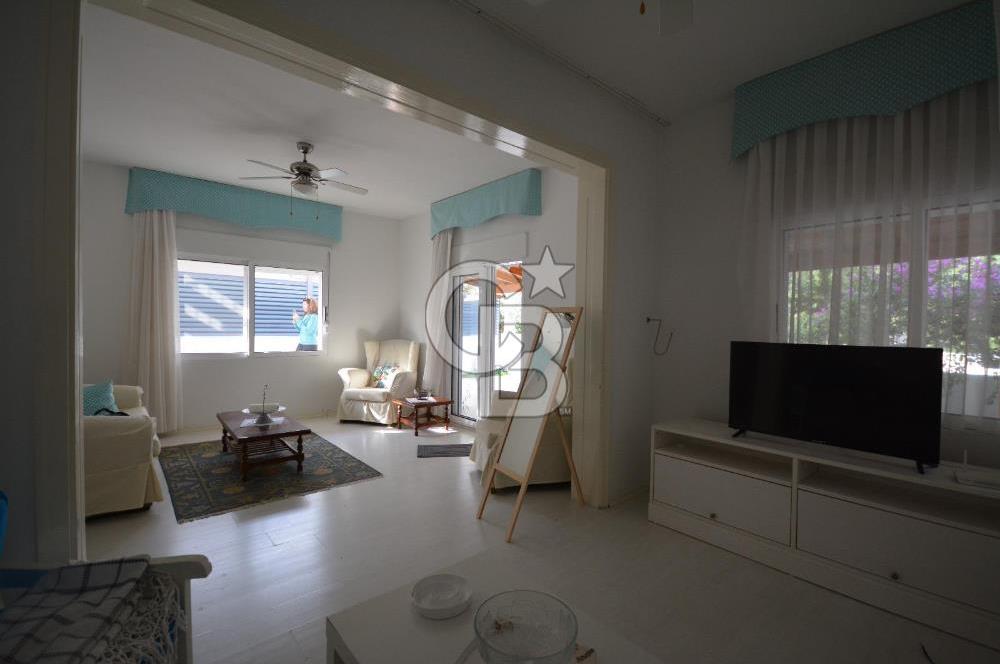 Çeşme Ilıca Şantiye Evlerinde Satılık Bahçe Katı 2+1