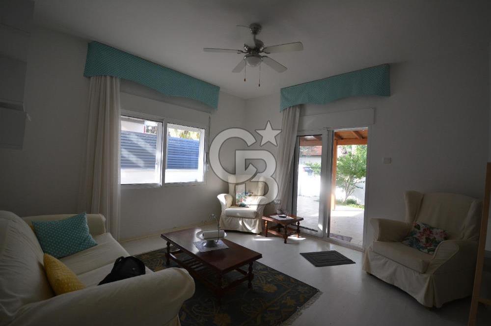 Çeşme Ilıca Şantiye Evlerinde Satılık Bahçe Katı 2+1