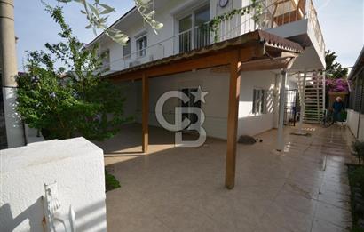 Çeşme Ilıca Şantiye Evlerinde Satılık Bahçe Katı 2+1