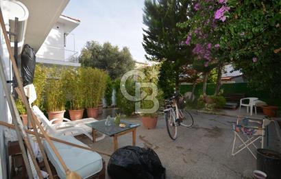 Çeşme Ilıca Şantiye Evlerinde Satılık Bahçe Katı 2+1