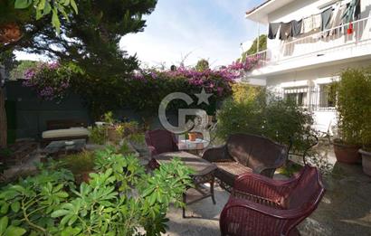 Çeşme Ilıca Şantiye Evlerinde Satılık Bahçe Katı 2+1