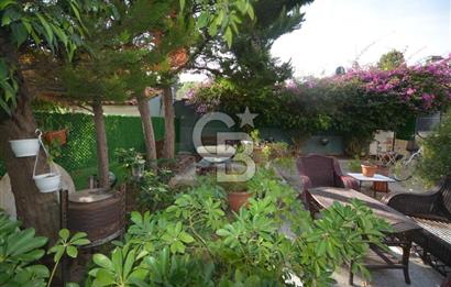 Çeşme Ilıca Şantiye Evlerinde Satılık Bahçe Katı 2+1