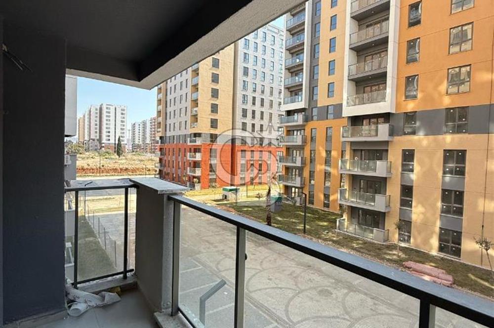 COLDWELL BANKER SKY'DAN 2+1 86 M2 GÜNEY CEPHE SATILIK DAİRE