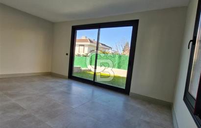 ÇEŞME BOYALIK'TA AKILLI EV SİSTEMLİ MÜSTAKİL HAVUZLU 7+1 VİLLA