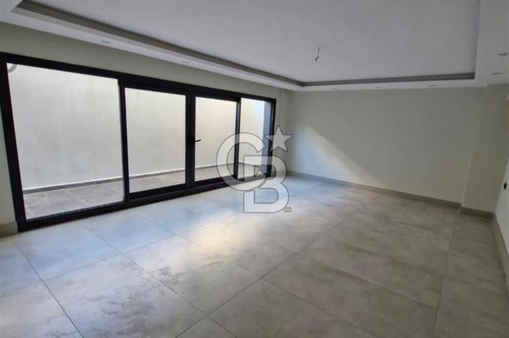 ÇEŞME BOYALIK'TA AKILLI EV SİSTEMLİ MÜSTAKİL HAVUZLU 7+1 VİLLA