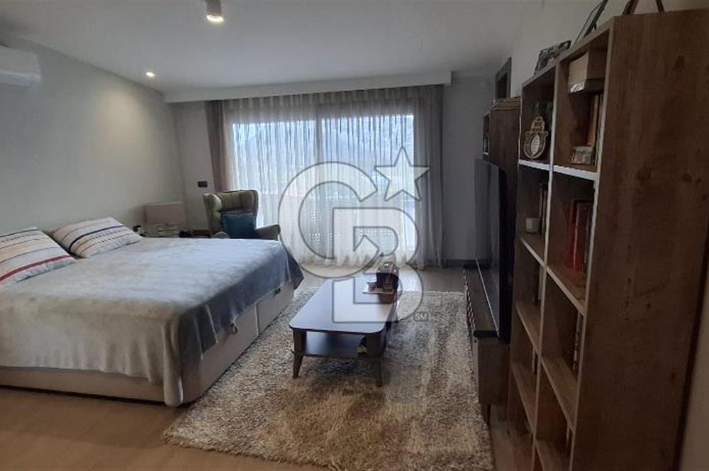 GÜZELBAHÇE'NİN EN PRESTİJLİ SİTESİNDE 4+1 SATILIK DAİRE