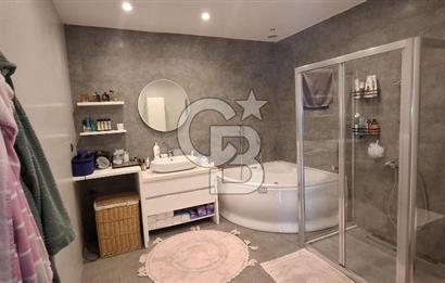 GÜZELBAHÇE'NİN EN PRESTİJLİ SİTESİNDE 4+1 SATILIK DAİRE