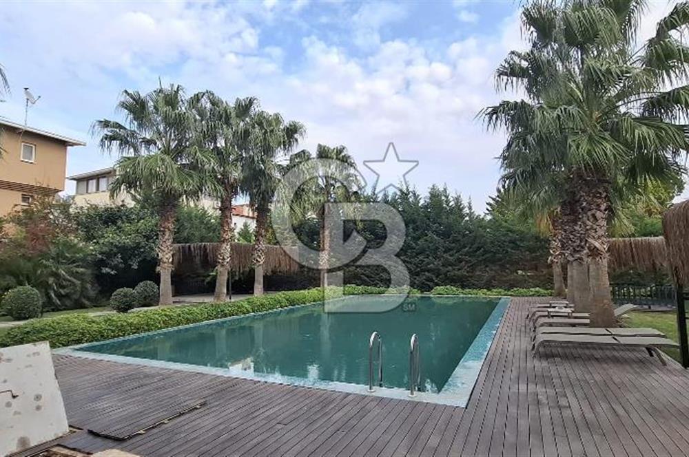 GÜZELBAHÇE'NİN EN PRESTİJLİ SİTESİNDE 4+1 SATILIK DAİRE