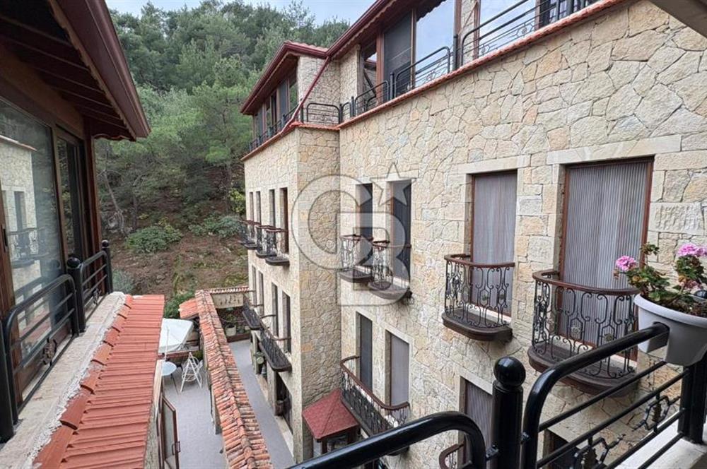 ÇANAKKALE YEŞİLYURT KÖYÜ SATILIK 17 ODALI 600 PARÇA MÜZELİ OTEL