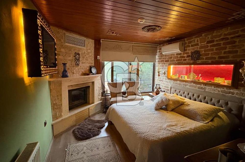 ÇANAKKALE YEŞİLYURT KÖYÜ SATILIK 17 ODALI 600 PARÇA MÜZELİ OTEL