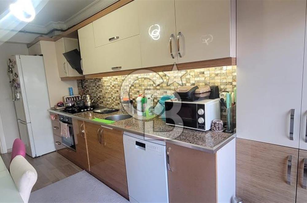 Karşıyaka Satılık 3+1 Çatı kullanımlı 4.kat Daire