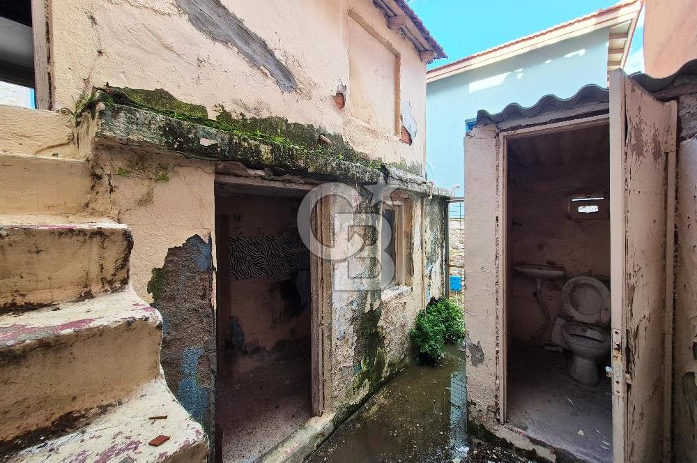 Ayvalık Merkez'e Yürüme mesafesi 1+1 Satılık Müstakil Ev