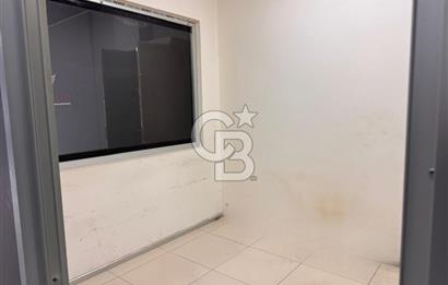 SANCAKTEPE OTOMER GALERİCİLER SİTESİNDE SATILIK NET 90 M2 DÜKKAN