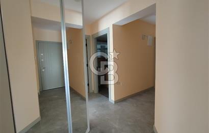 Bostanlı merkezde kiralık 2+1 daire