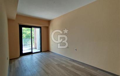 Bostanlı merkezde kiralık 2+1 daire