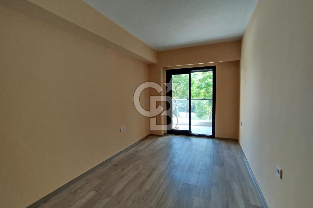 Bostanlı merkezde kiralık 2+1 daire