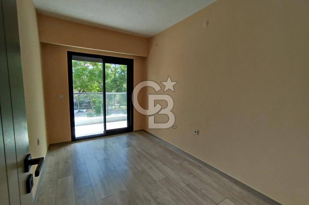 Bostanlı merkezde kiralık 2+1 daire
