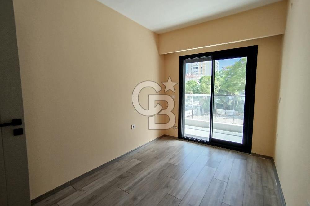 Bostanlı merkezde kiralık 2+1 daire