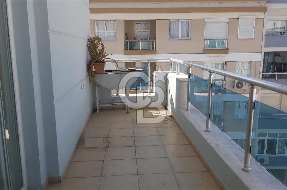 Gaziemir Gazi Mah.de Merkezi Lokasyonda 3+1-134 m² Satılık Daire