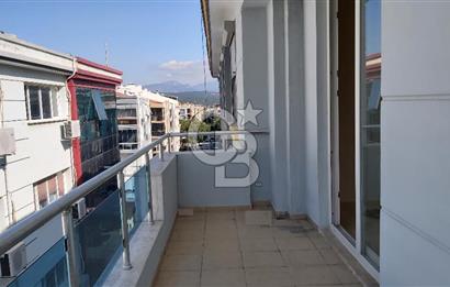 Gaziemir Gazi Mah.de Merkezi Lokasyonda 3+1-134 m² Satılık Daire