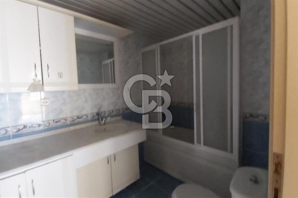 Gaziemir Gazi Mah.de Merkezi Lokasyonda 3+1-134 m² Satılık Daire
