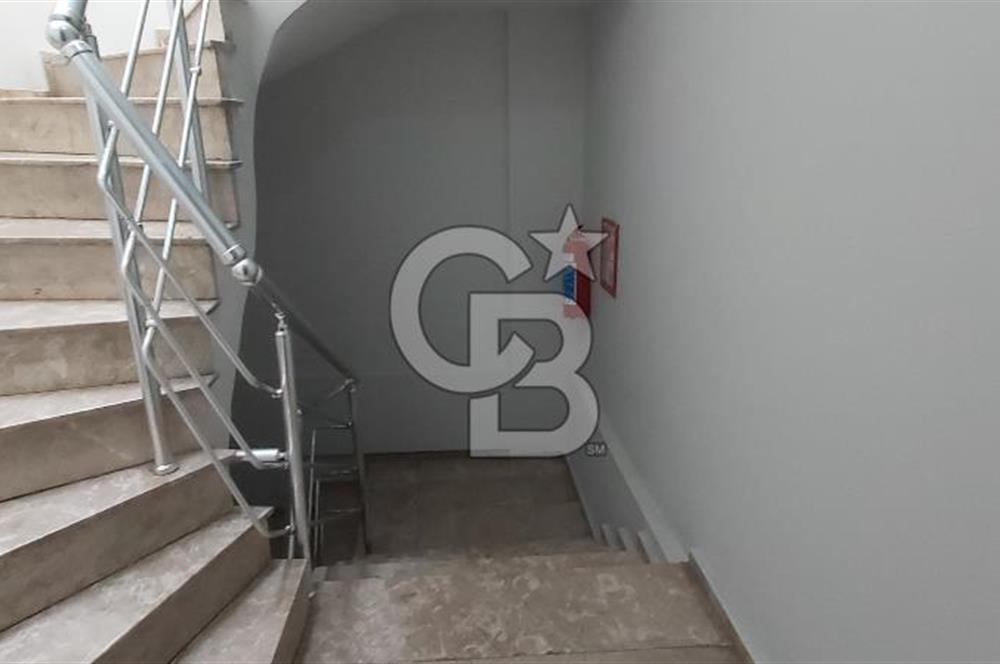 Gaziemir Gazi Mah.de Merkezi Lokasyonda 3+1-134 m² Satılık Daire