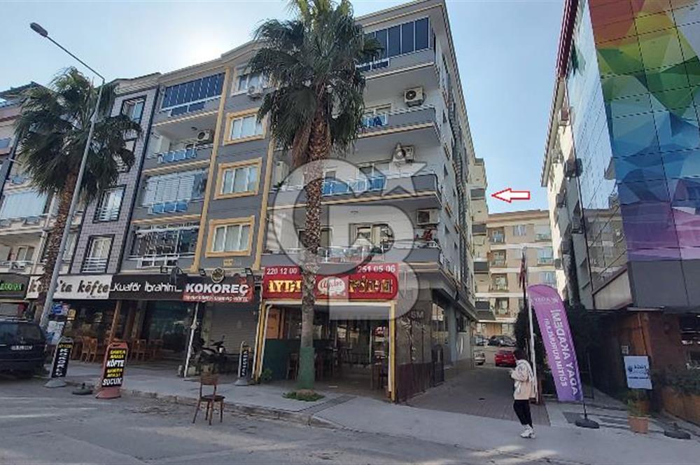 Gaziemir Gazi Mah.de Merkezi Lokasyonda 3+1-134 m² Satılık Daire