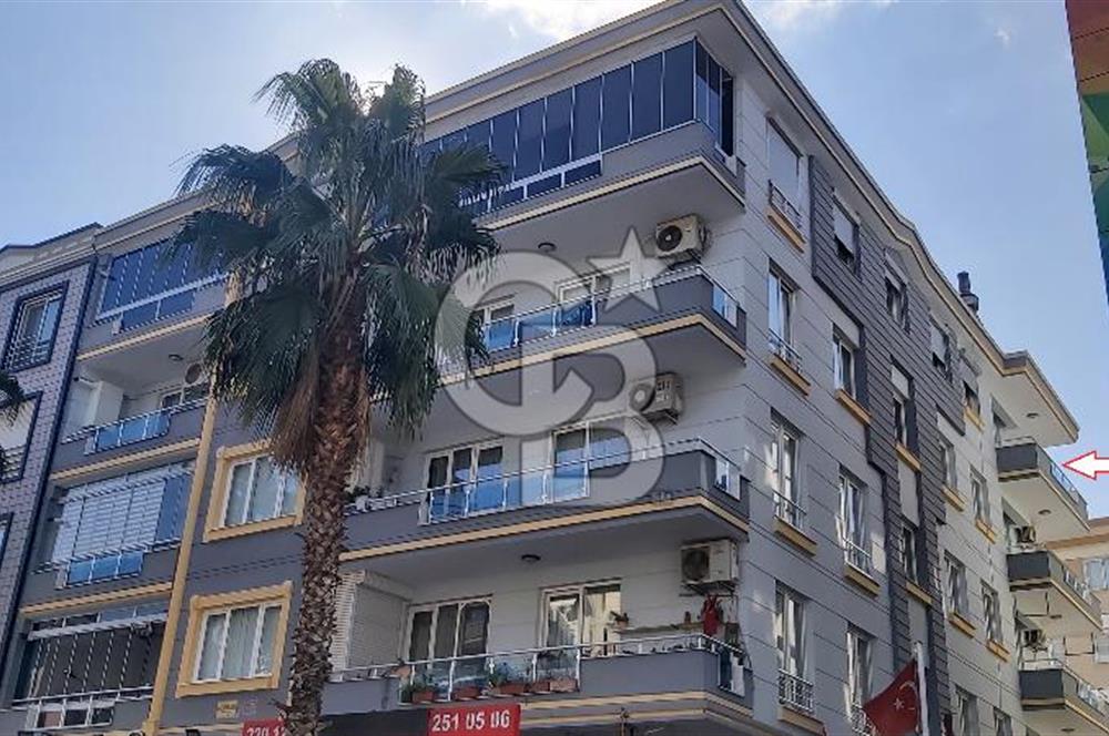 Gaziemir Gazi Mah.de Merkezi Lokasyonda 3+1-134 m² Satılık Daire