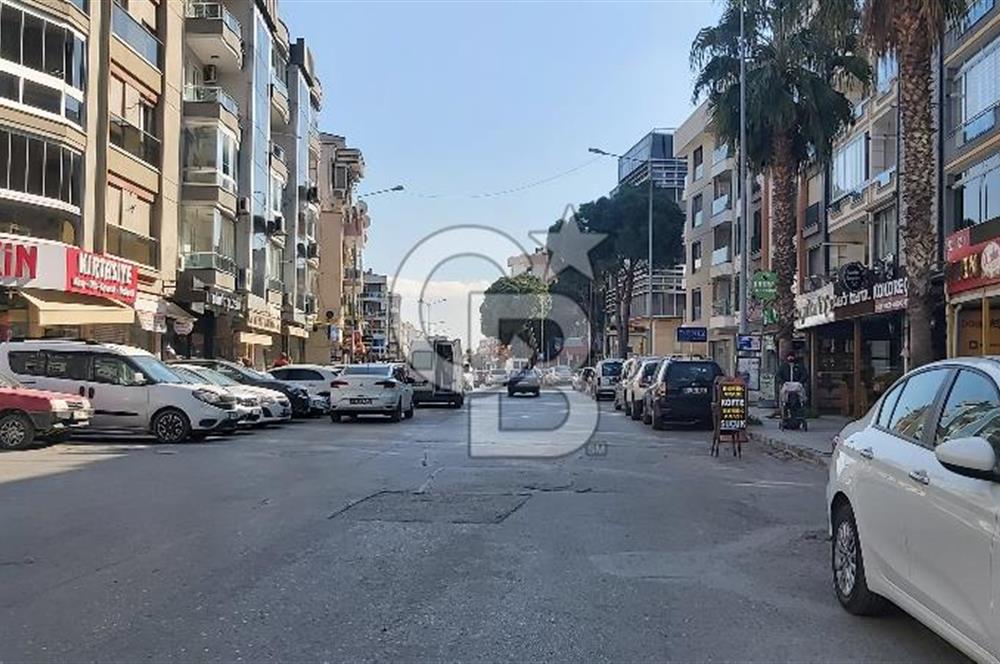 Gaziemir Gazi Mah.de Merkezi Lokasyonda 3+1-134 m² Satılık Daire