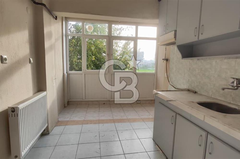 Çiğli Ataşehir'de Merkezi Lokasyonda 2+1 Kiralık Daire CB-PH